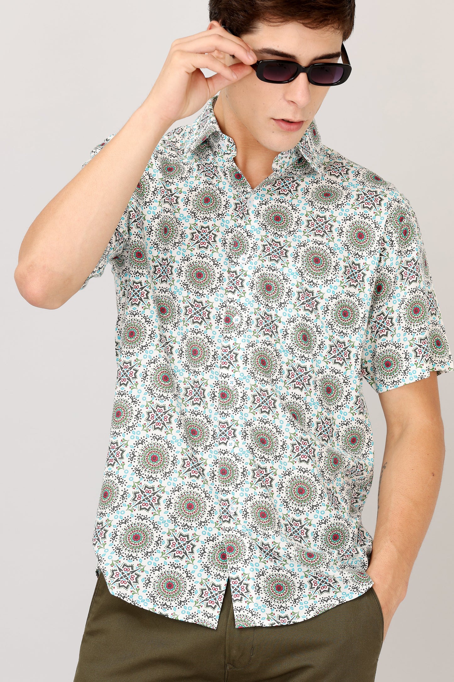 GEOMETRIC PRINT SHIRT