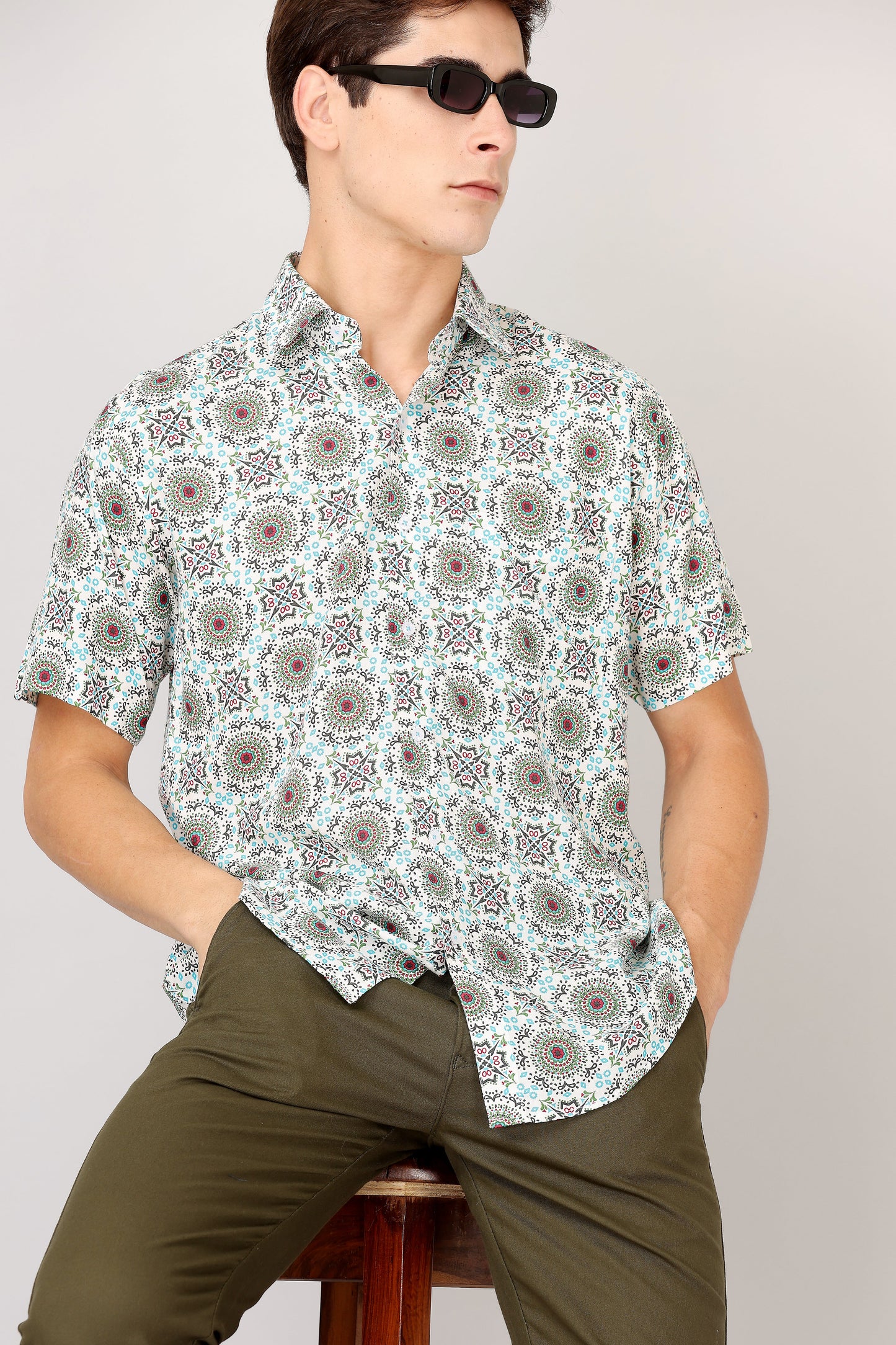 GEOMETRIC PRINT SHIRT